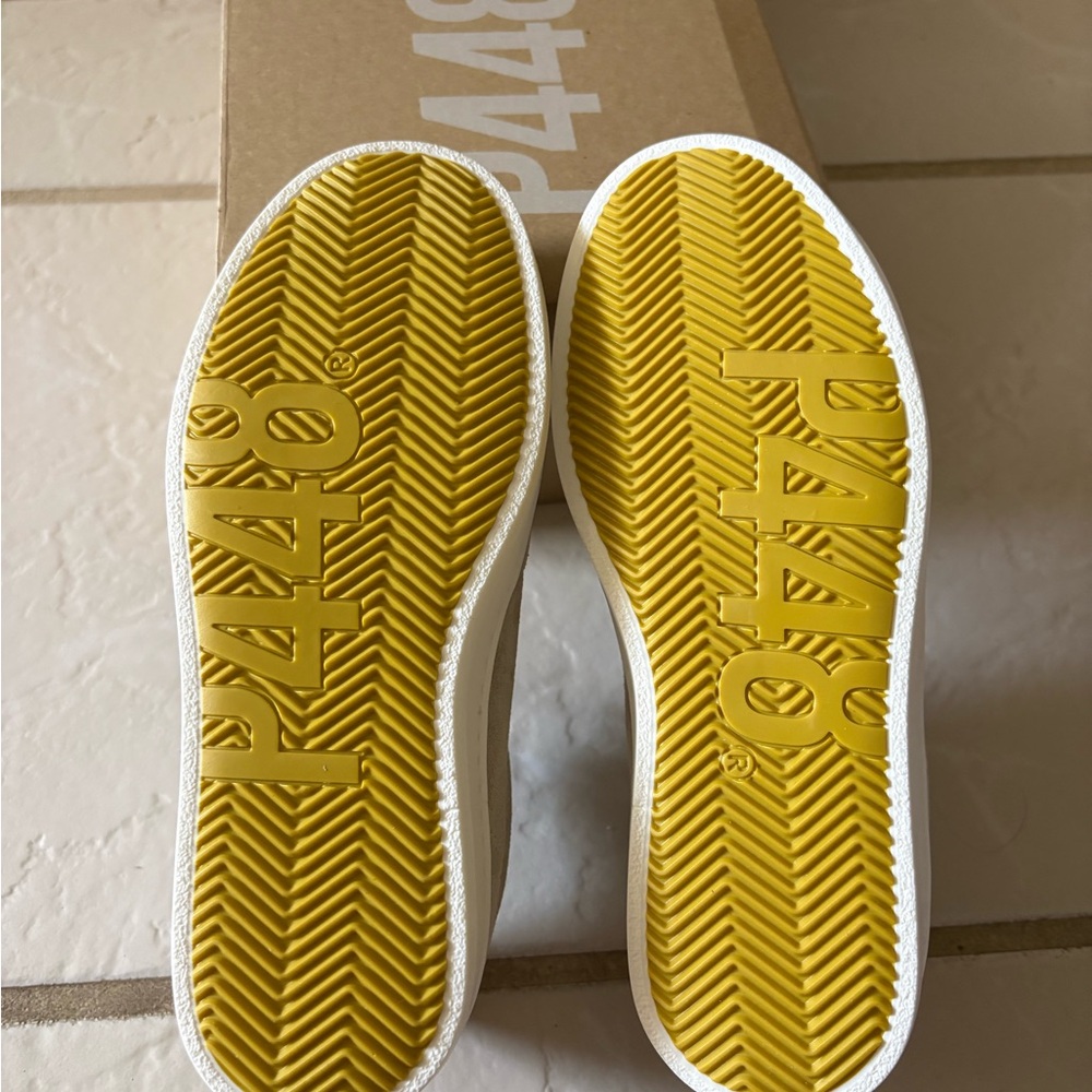 P448 Beige Suede Low-Top Sneakers with Yellow Heel - Picture 4 of 8
